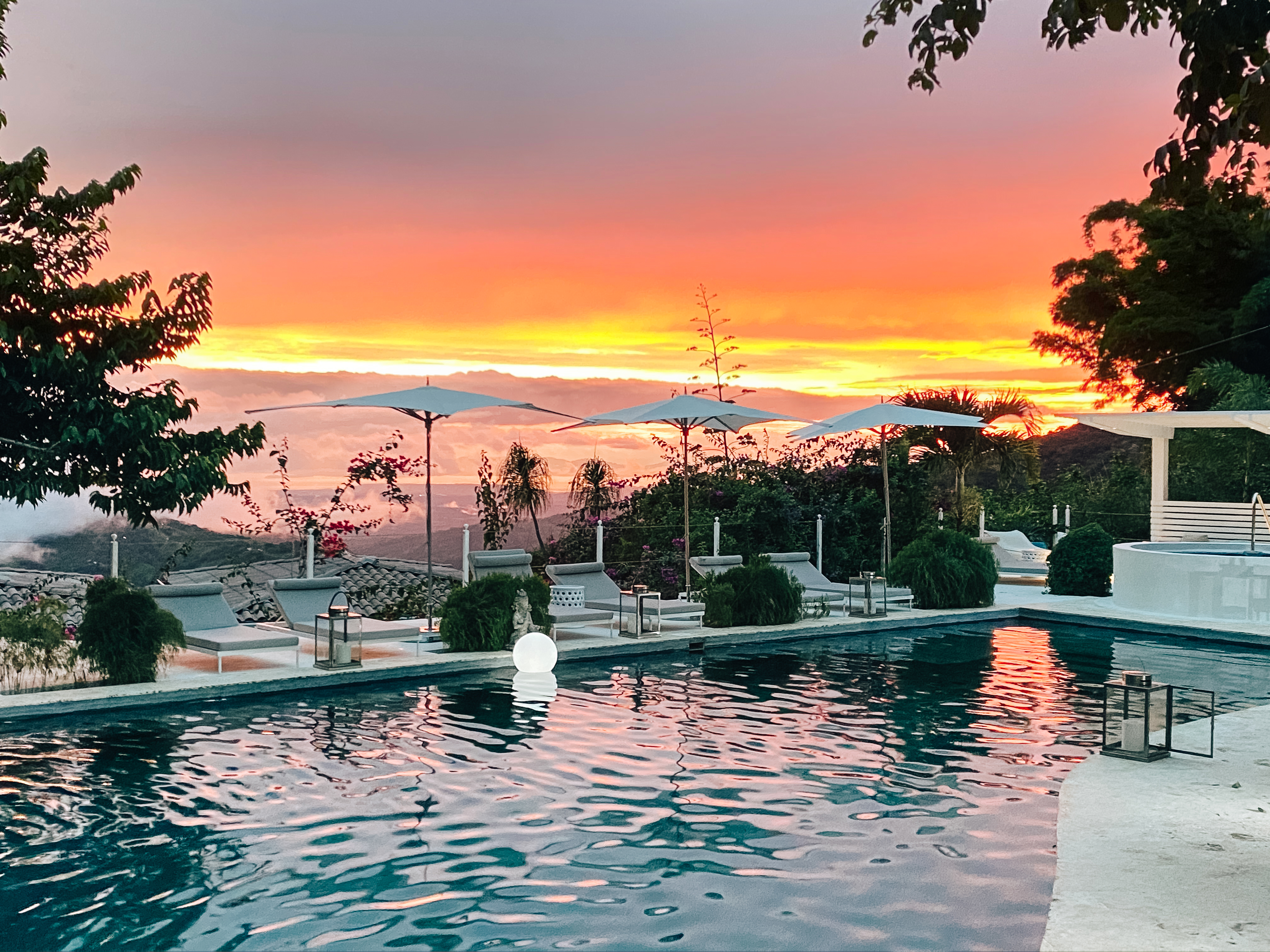 BigPoolSunset